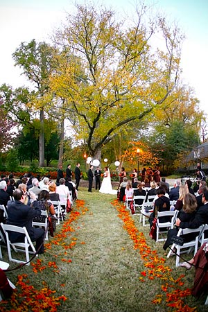MH_lawn_ceremony_fall
